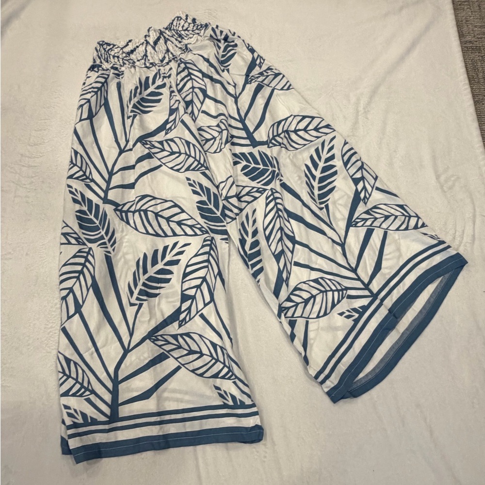 ISH Blue and White Leaf Print Wide Leg Pants - Picture 7 of 7